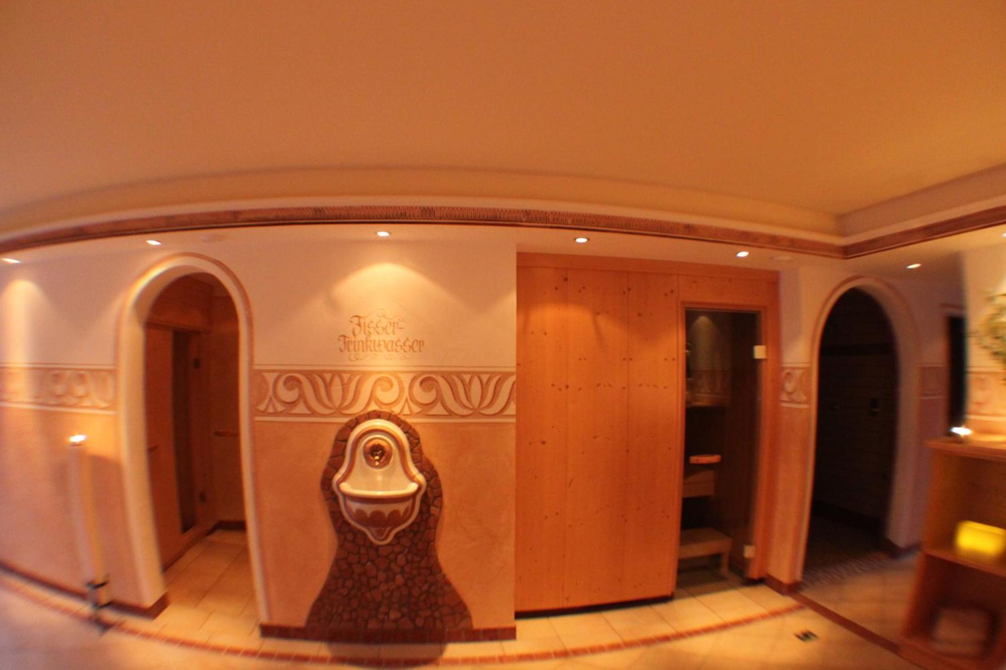Haus Gerda Hotel Fiss Exterior photo